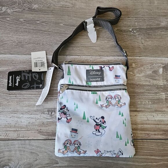 Disney Loungefly Mickey & Friends 4Holiday White Crossbody Bag Passport Purse - Picture 1 of 14